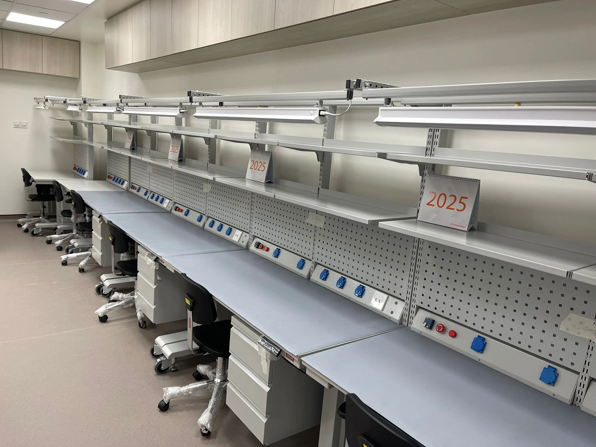 Hospital-Based Technical Lab｜Integrated ESD Workbench System